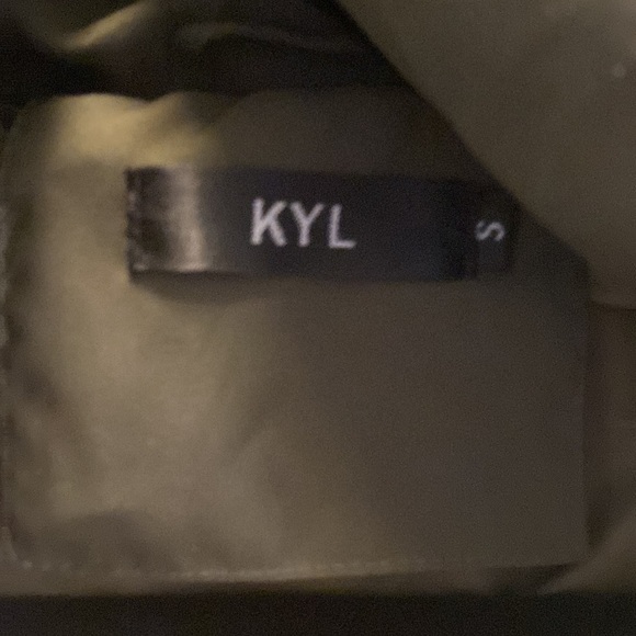 Amazon Olive Green Puffer Jacket - Picture 2 of 4